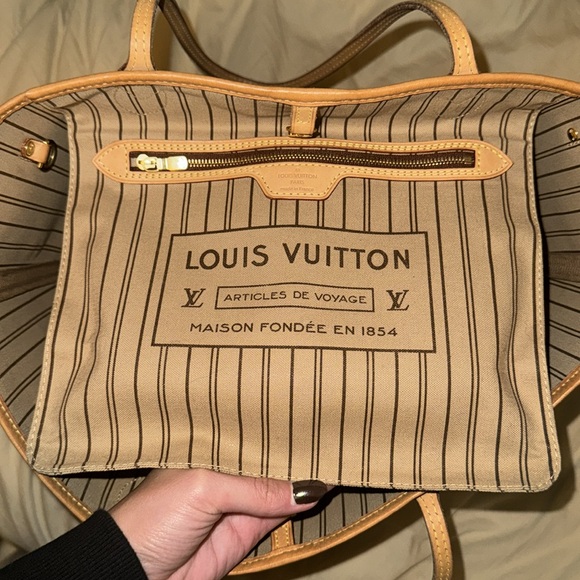 Louis Vuitton Neverfull MM - Picture 3 of 6